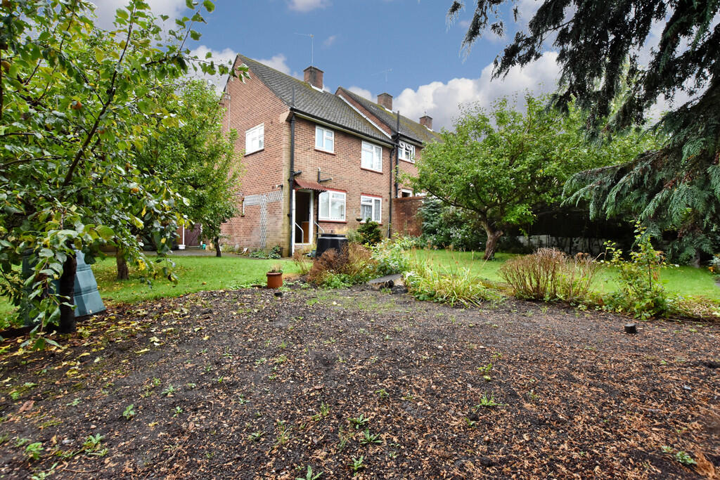 Garden - Back Sho...