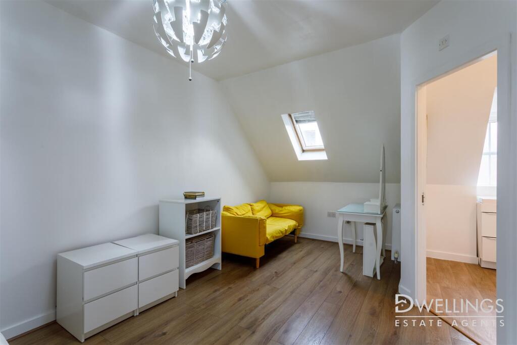 DWELEST- 20 St Matthew street, DE14 3DT - 017.jpg