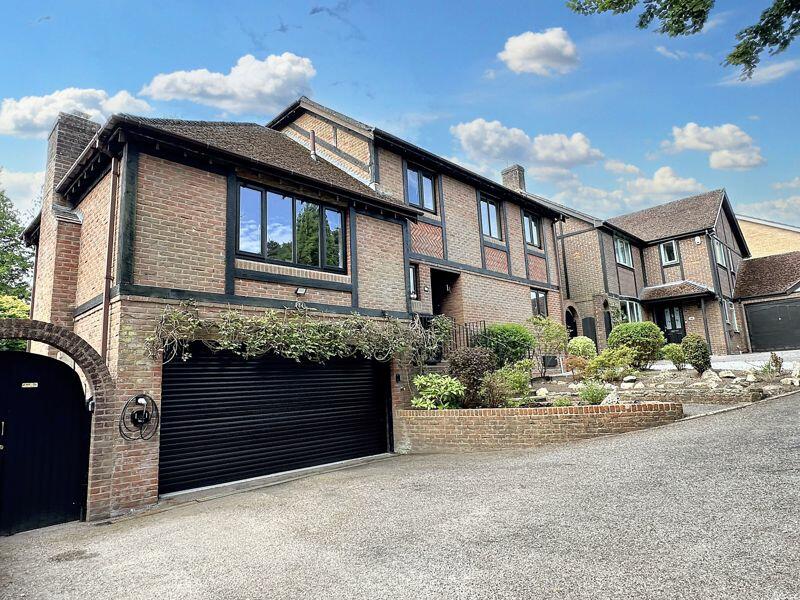 Imposing HOme