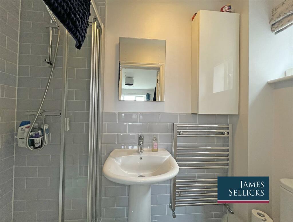 Master Ensuite