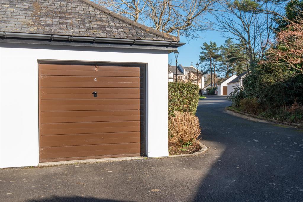 Garage.jpg