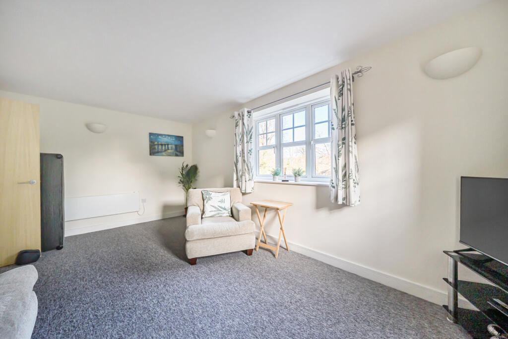 1396001-11-695e81...