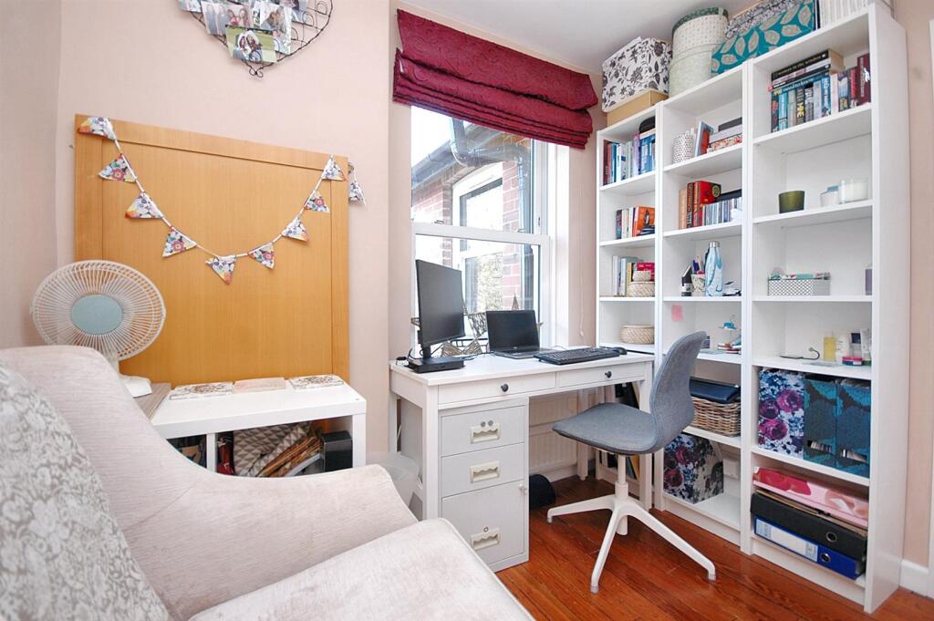 Bedroom 3.jpg