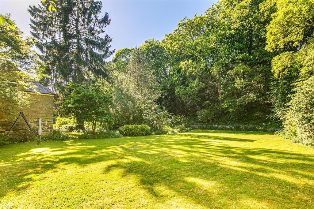Garden main