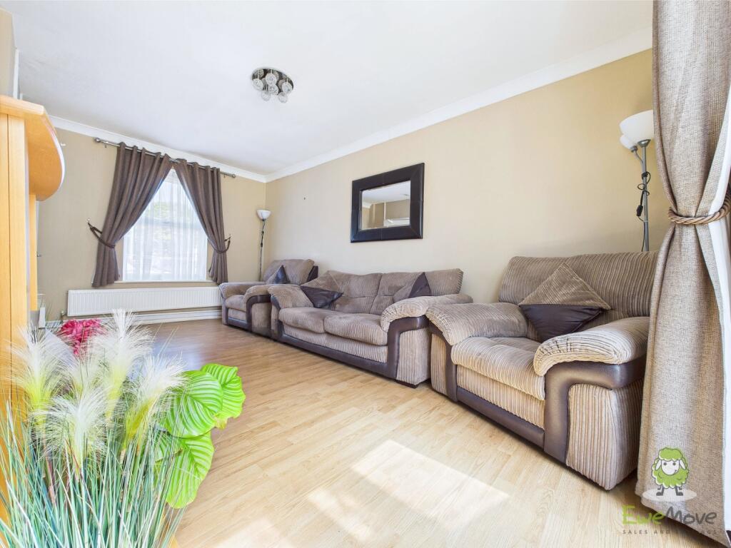 CAM01543G0-PR0129-STILL016