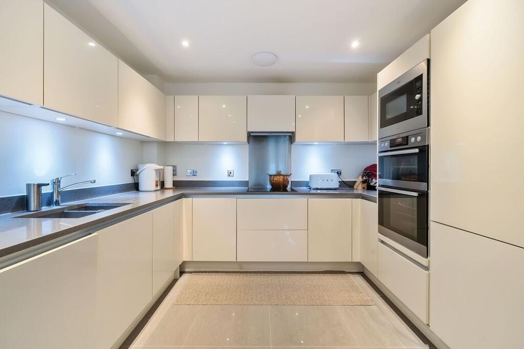 Kitchen &amp; Dining Area