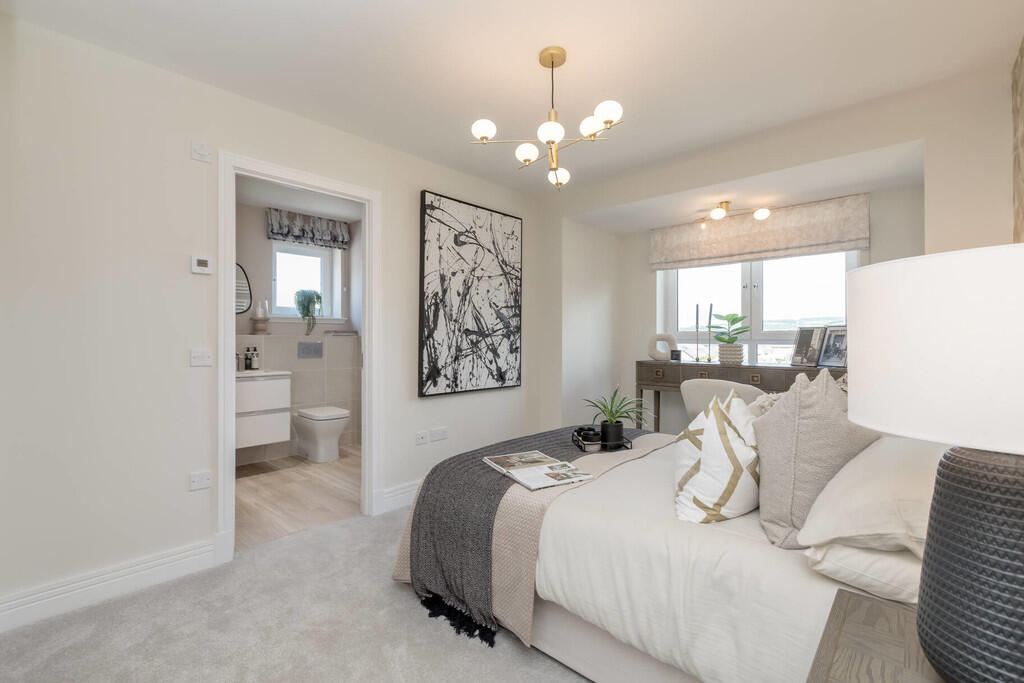 69758_Queenswater...