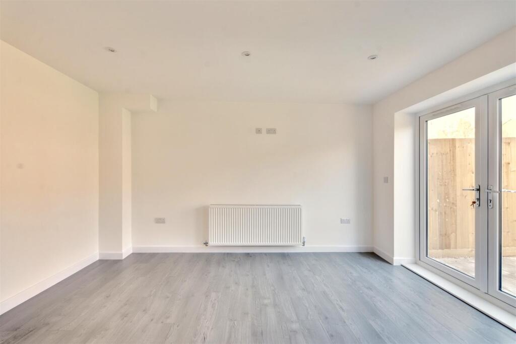 Dining/Living Kitchen