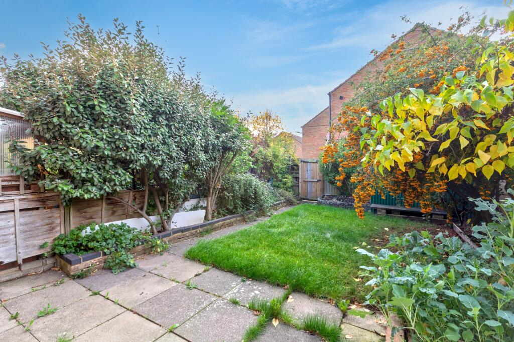 6 Browney Path, Bedford, Bedfordshire, MK41 7XH