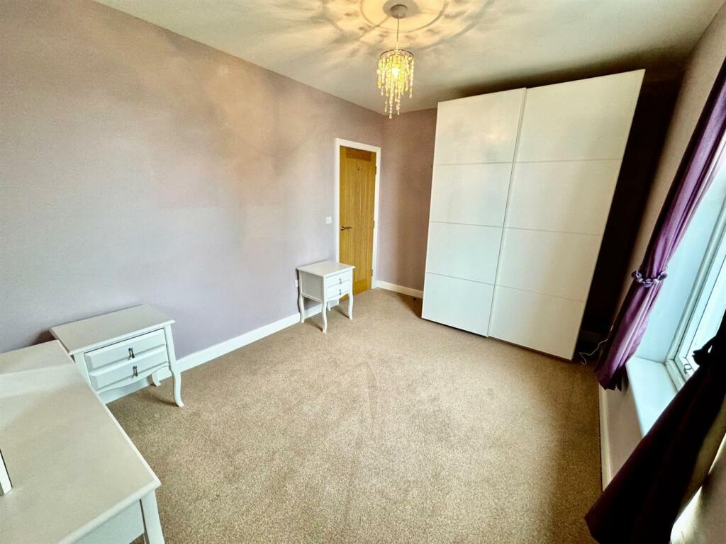 Bedroom 2.jpg