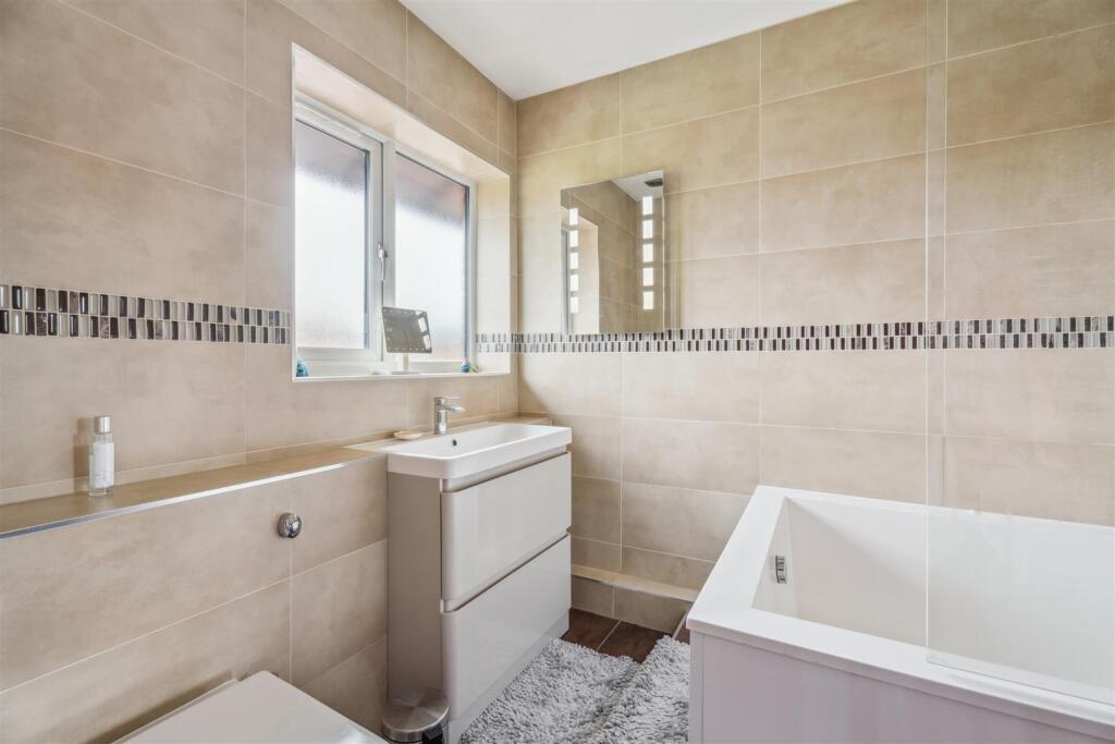 Bedroom Three Ensuite