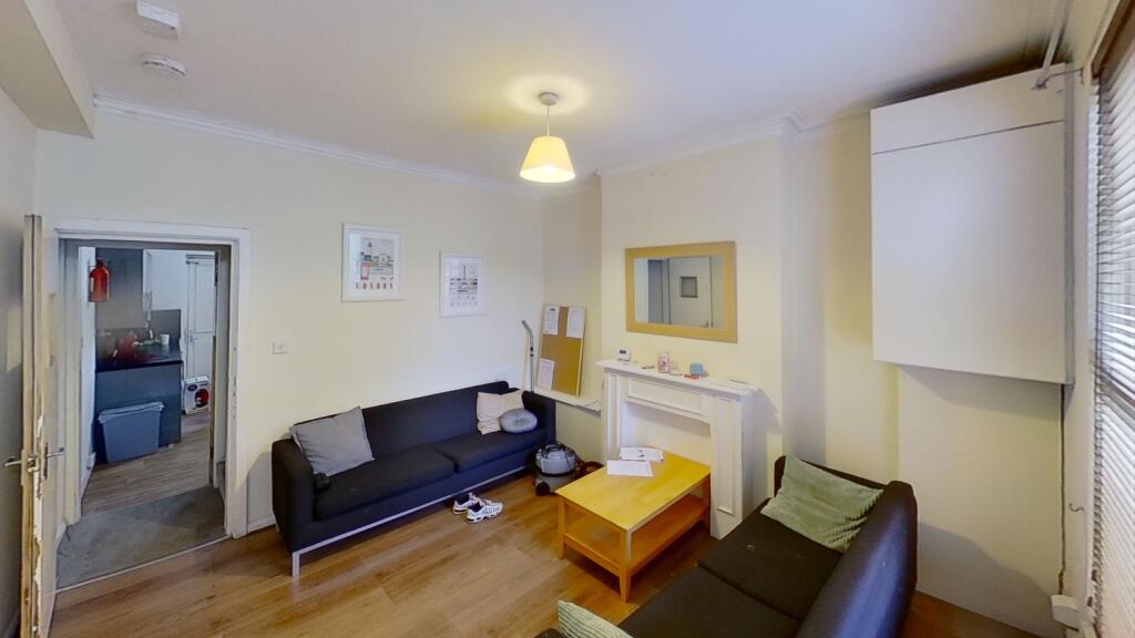 26-Cromwell-St-Living-Room