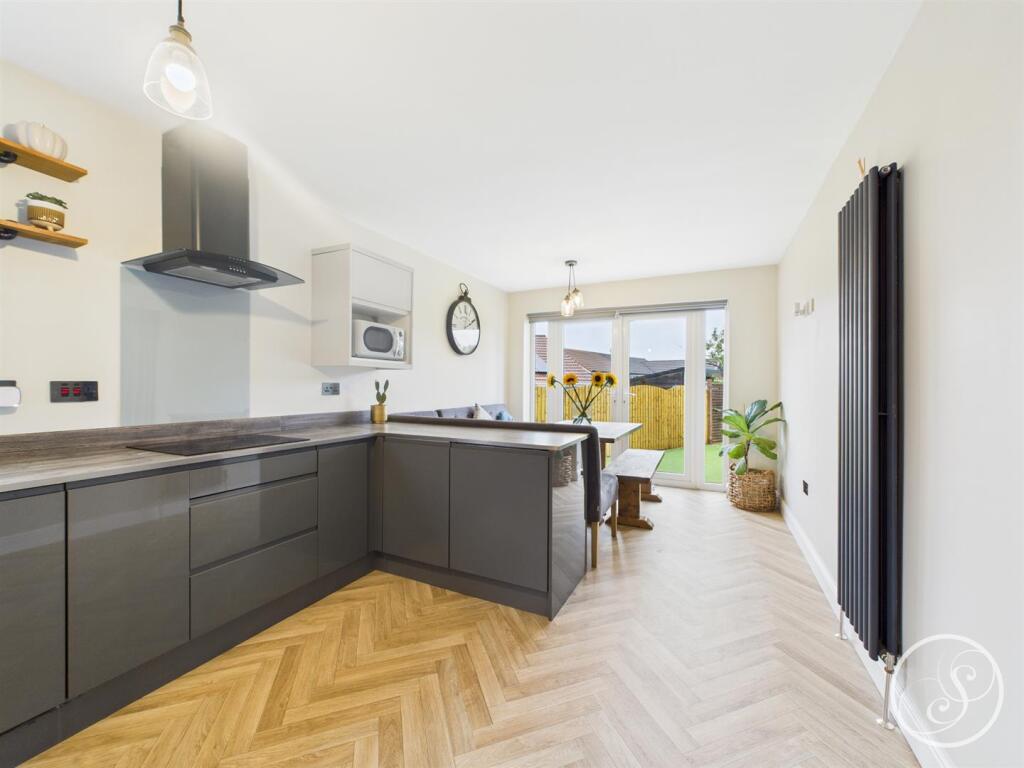 KITCHEN/DINER
