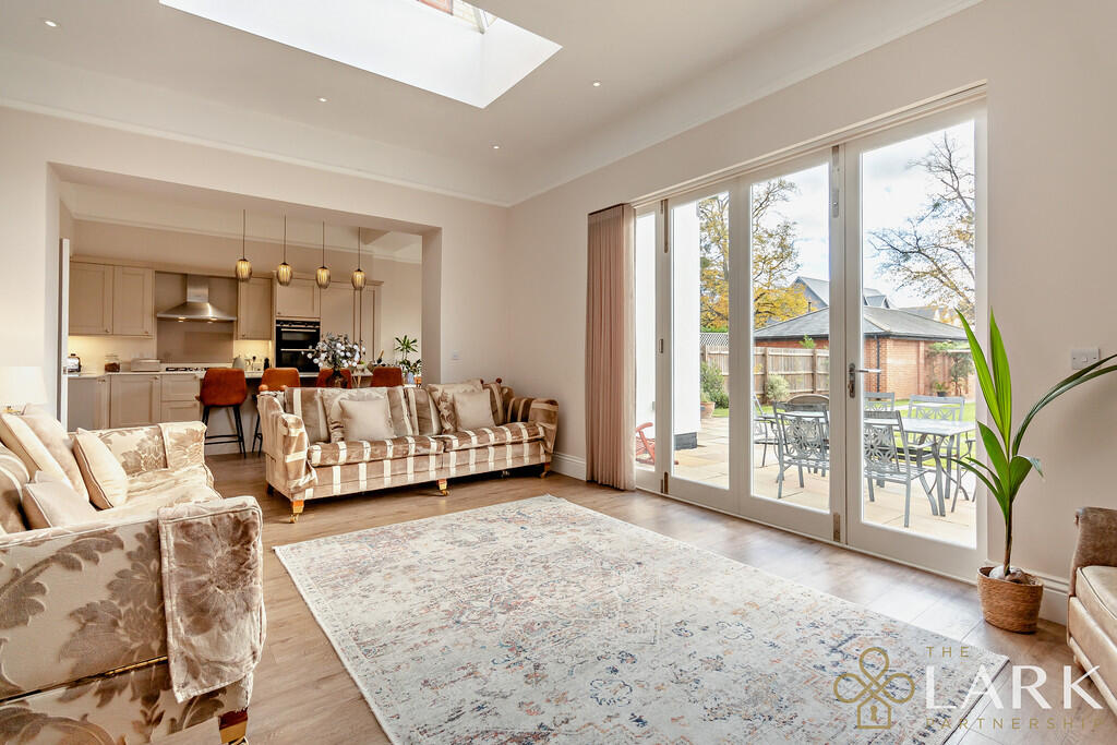 8664270-interiorW...