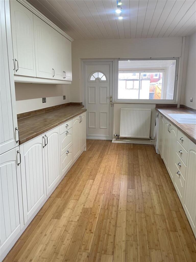 KITCHEN.jpeg