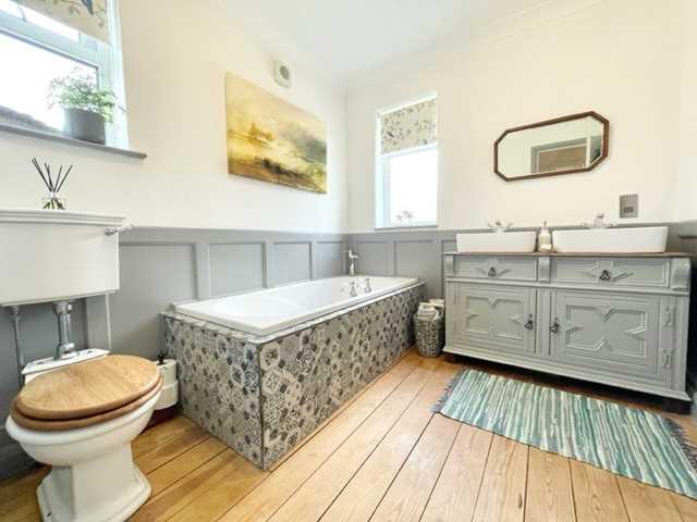 Family bathroom