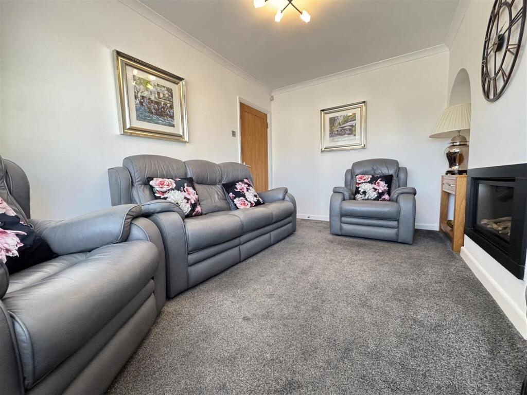 IMG_4758 (Large).JPG