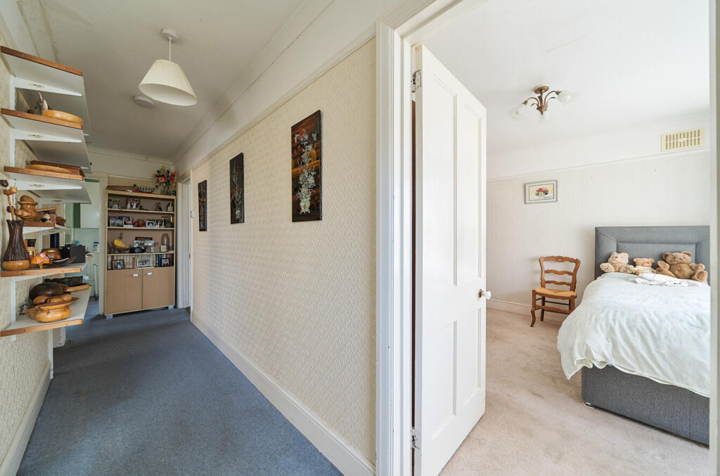 004-4-681e3c33643...