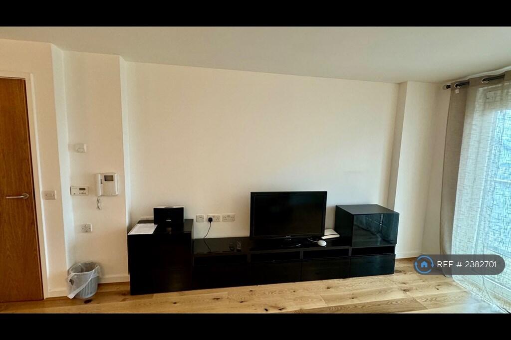 Comes With Tv