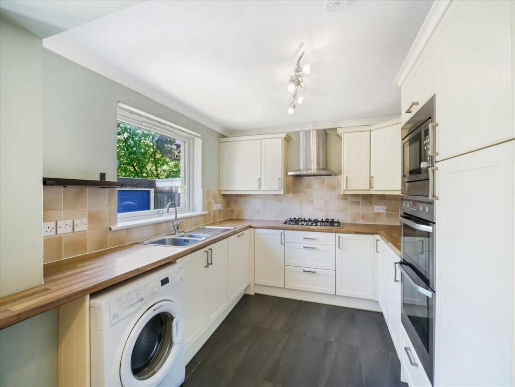 Kitchen (1)