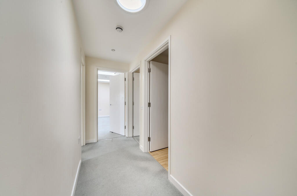 1365543-3-68ee2b7...