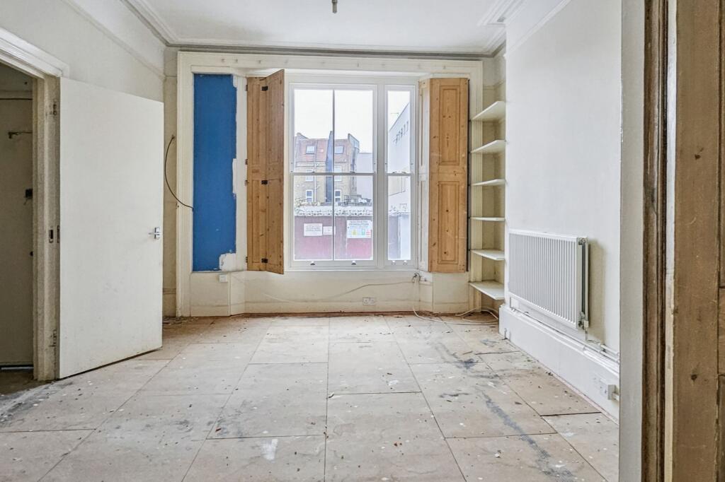 3B Stanlake Villas, Shepherd's Bush, London, W12 7EX