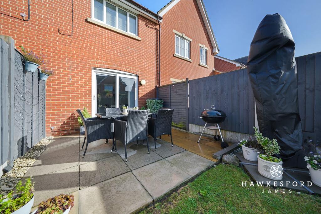 Feldspar Close, Sittingbourne - Garden