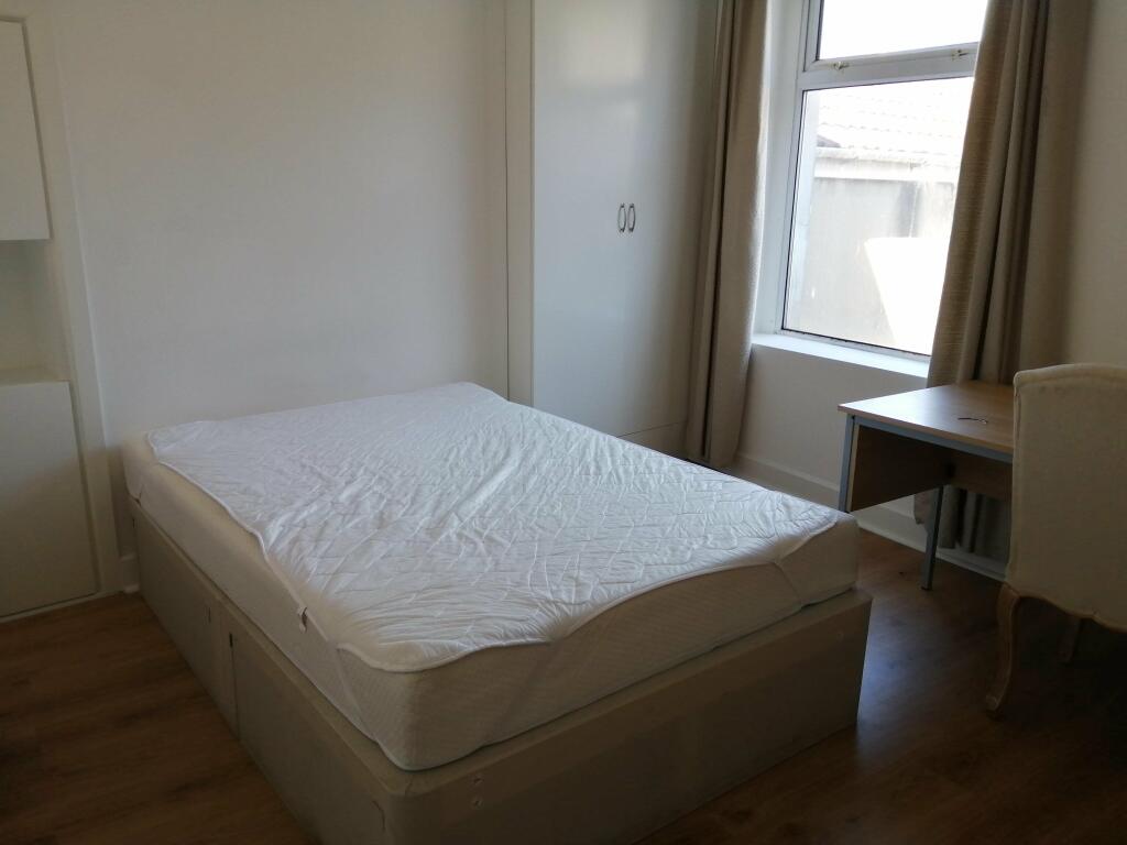 bedroomm