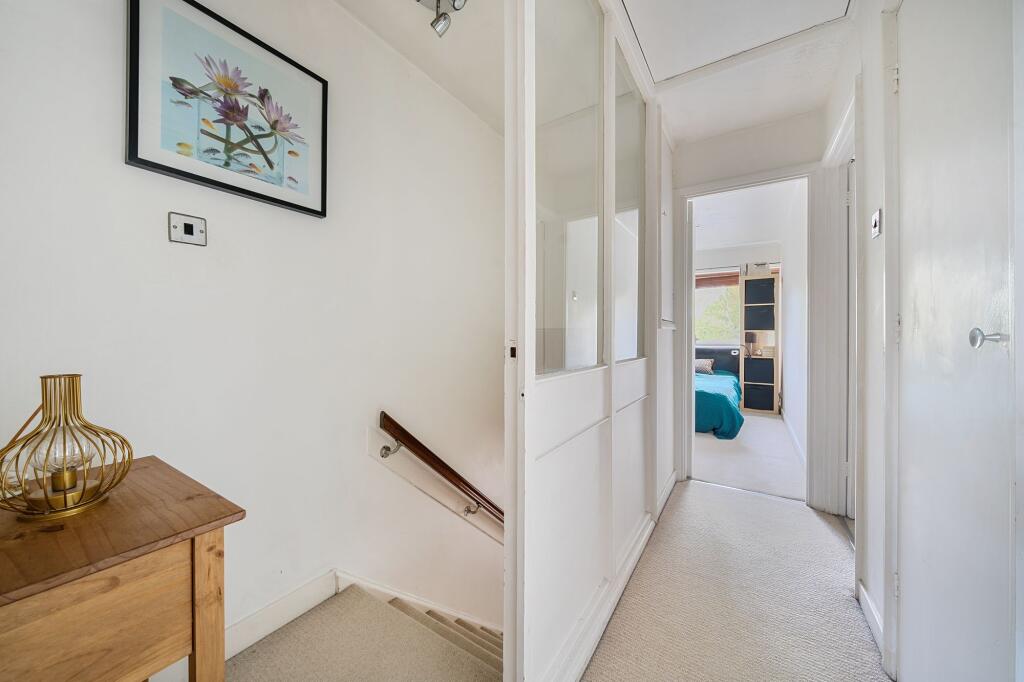 Stairs and 1st floor landing