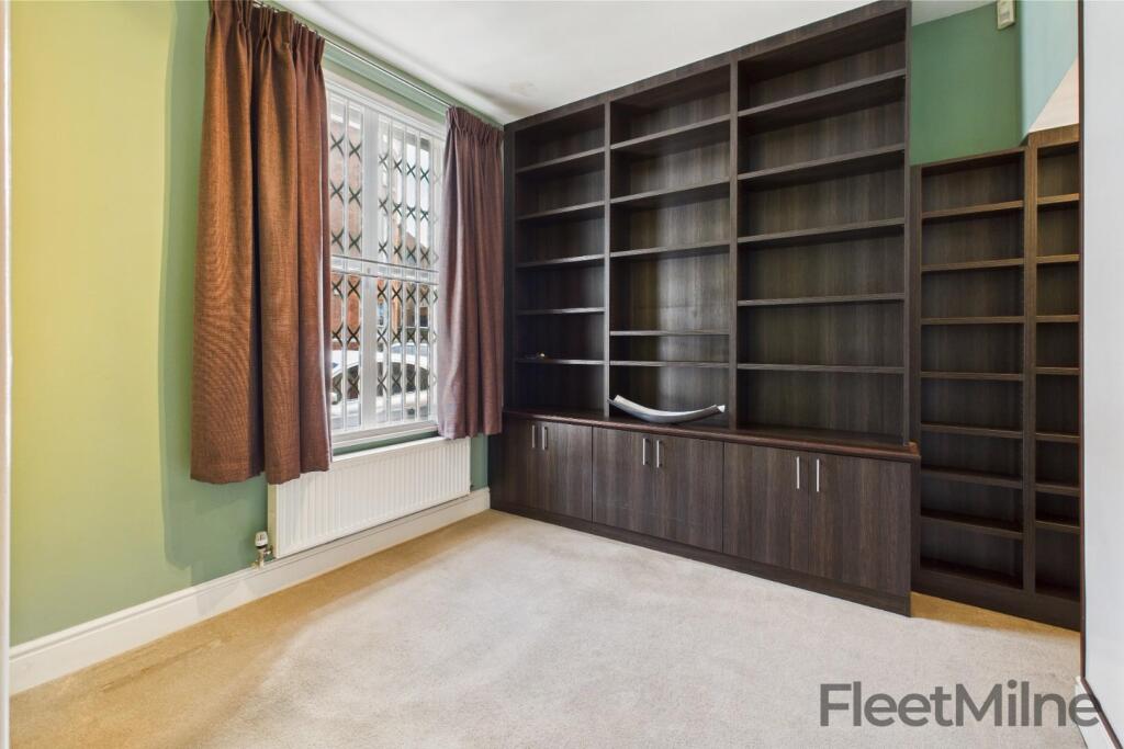 Bedroom 3/office