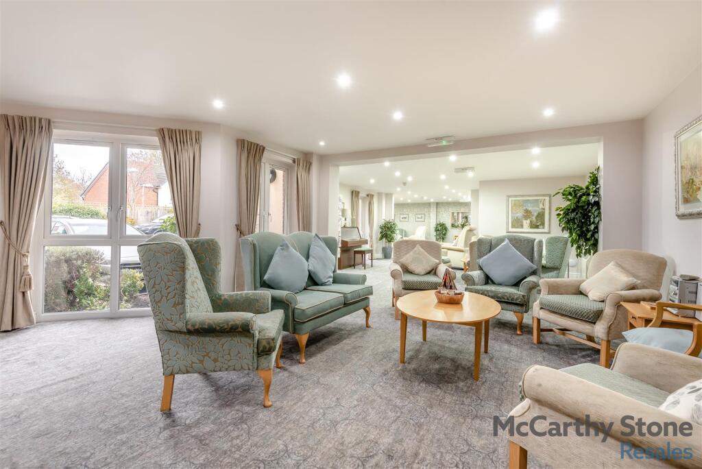 8670809-interior18.jpg