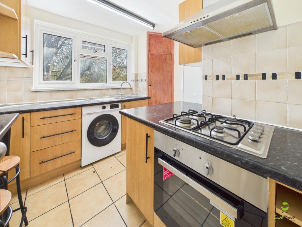Clinton Crawford Ewemove Estate Agents Bexleyheath