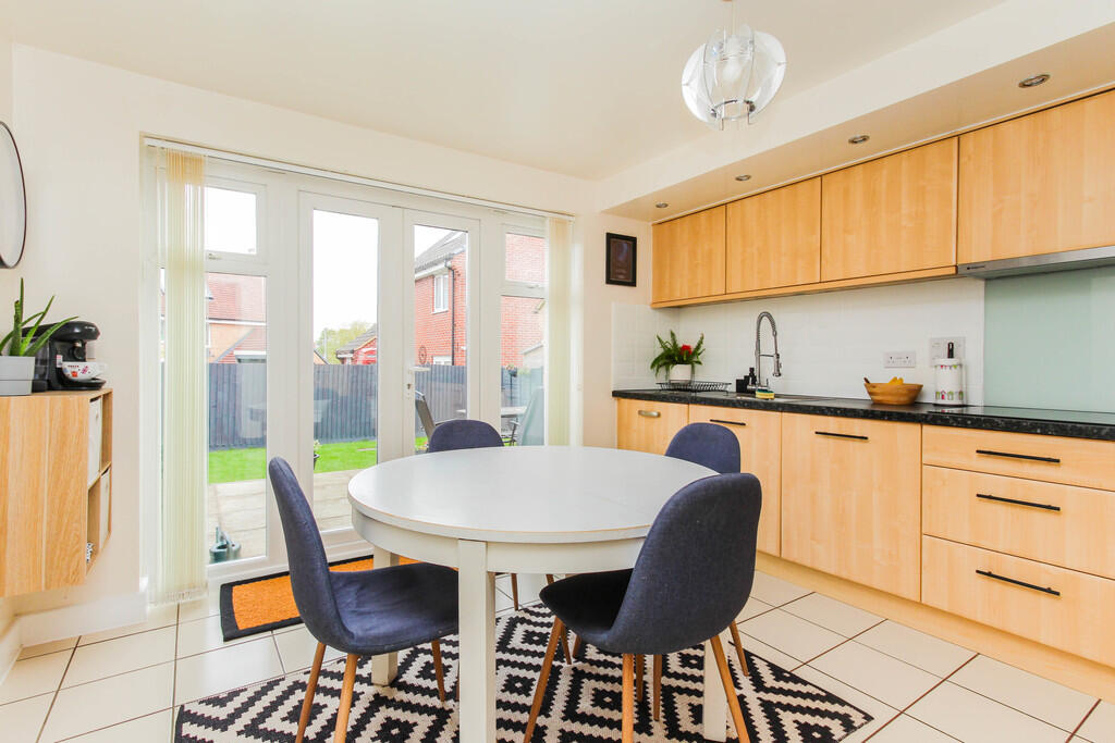 Kitchen/Dining Ro...