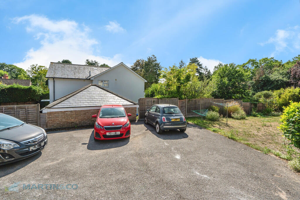 gu227ef-fa-dsc012...