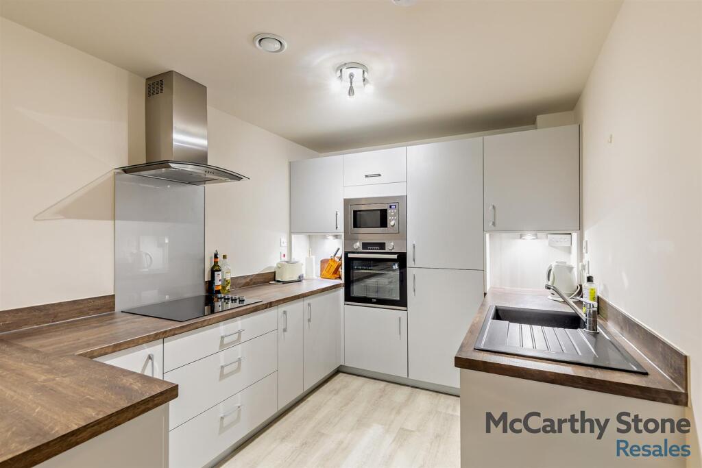 8658519-interior04-800.jpg