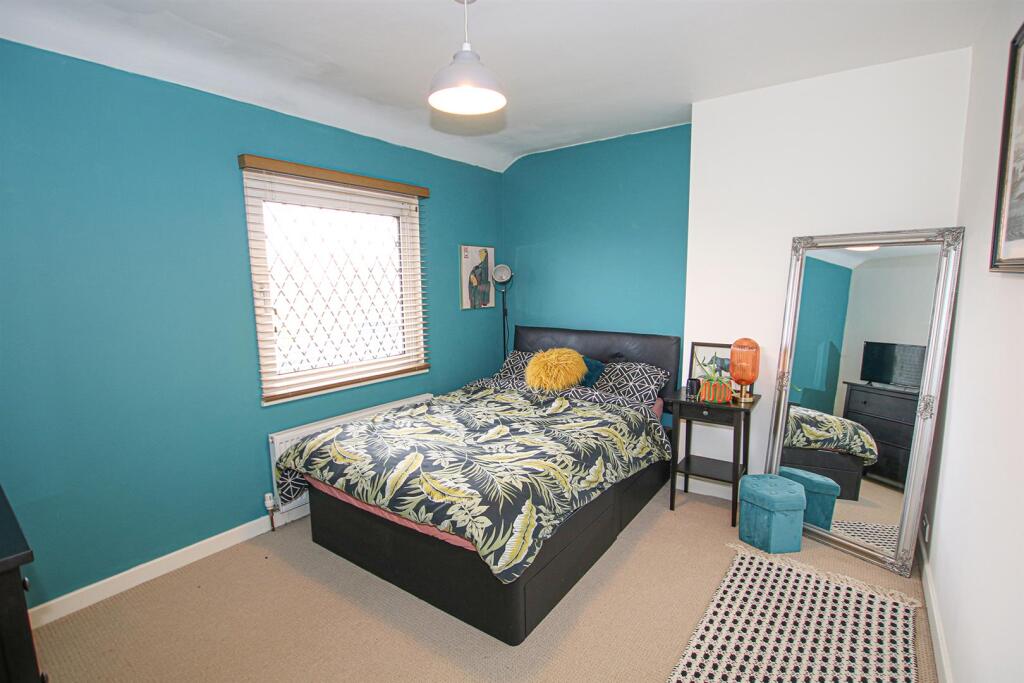 IMG_8019bed.jpg