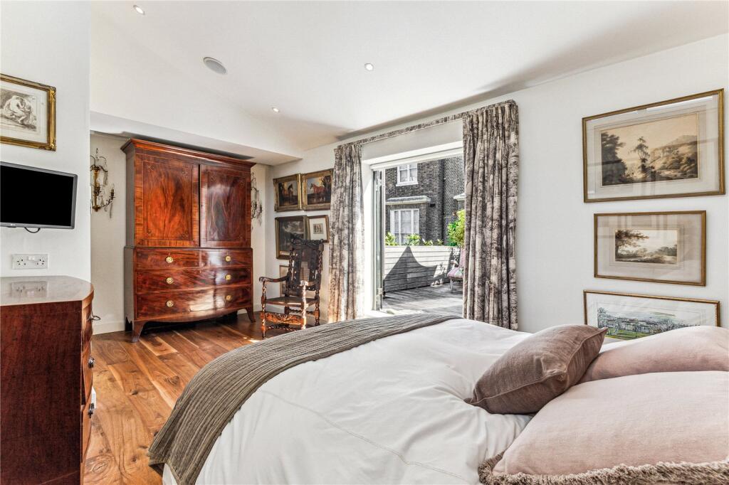 Principal Bedroom
