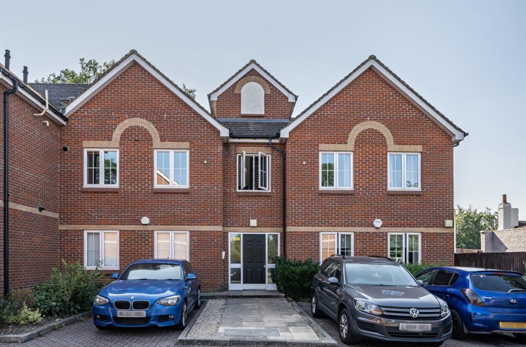 1340339-8-689b675...