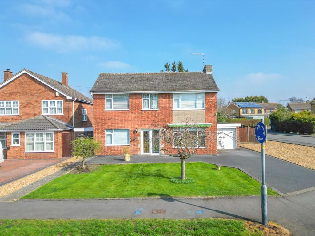 St Nicolas Park Drive - Image-2.jpg