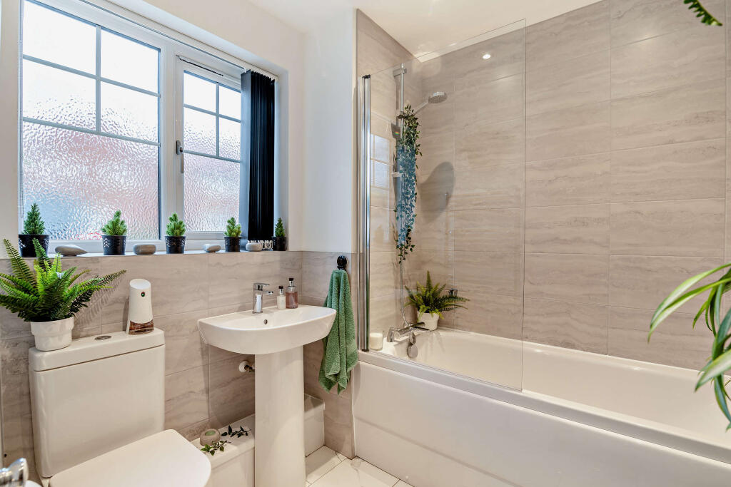 Farmer Street, Carlton, West Yorkshire