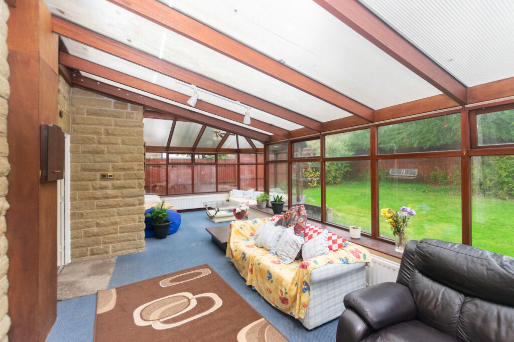 conservatory232parkwoodavenueleedsls81jw