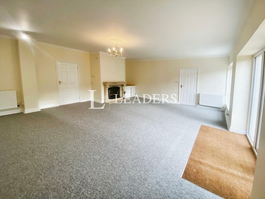 Living room 2