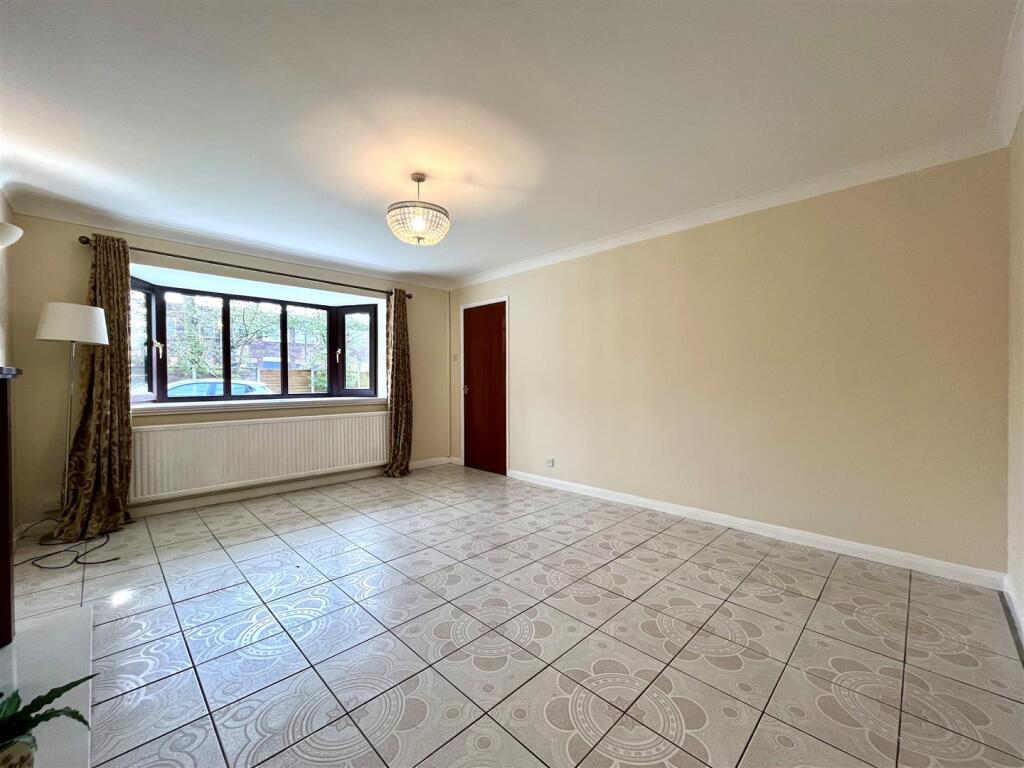 Living Room Aspect 3
