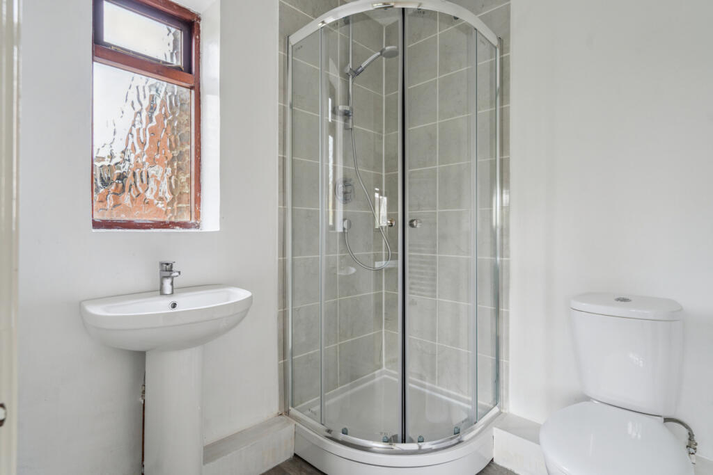 En-Suite Shower