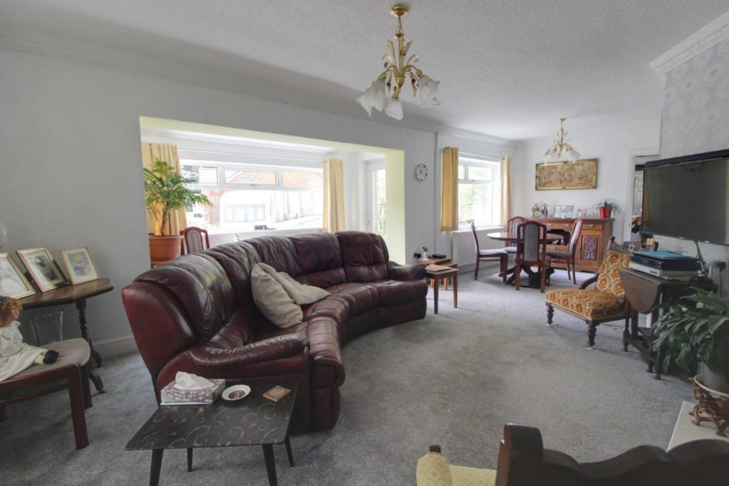 Lounge 1
