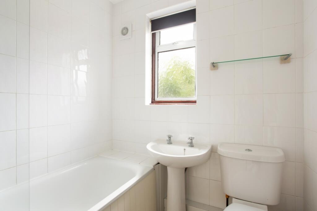 6 Fotherley Road ...