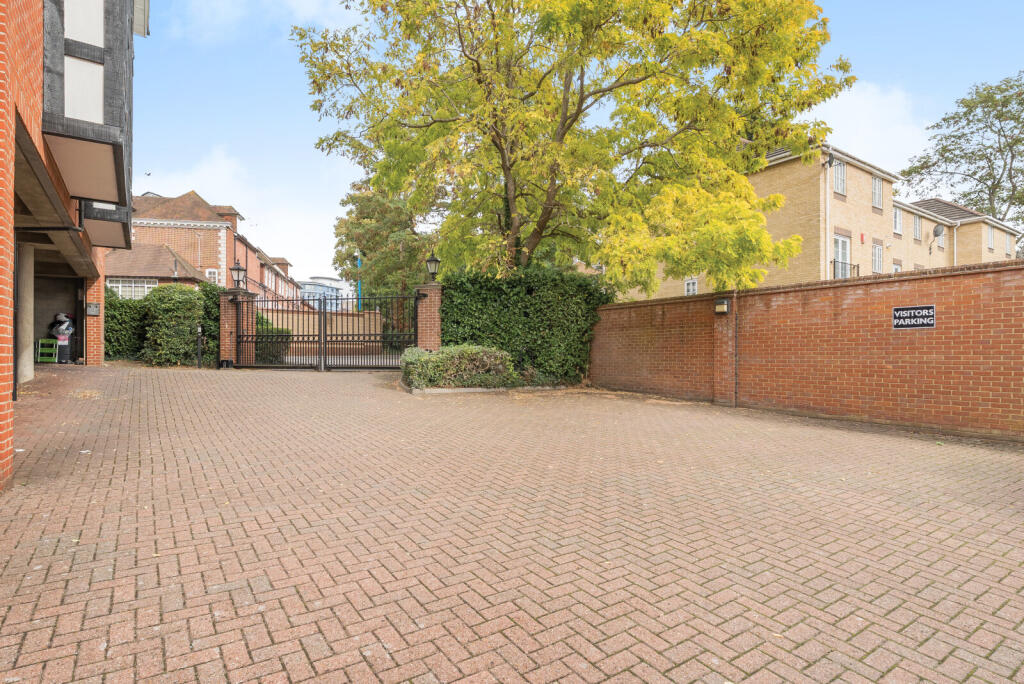 1356123-1-68e4ebd...