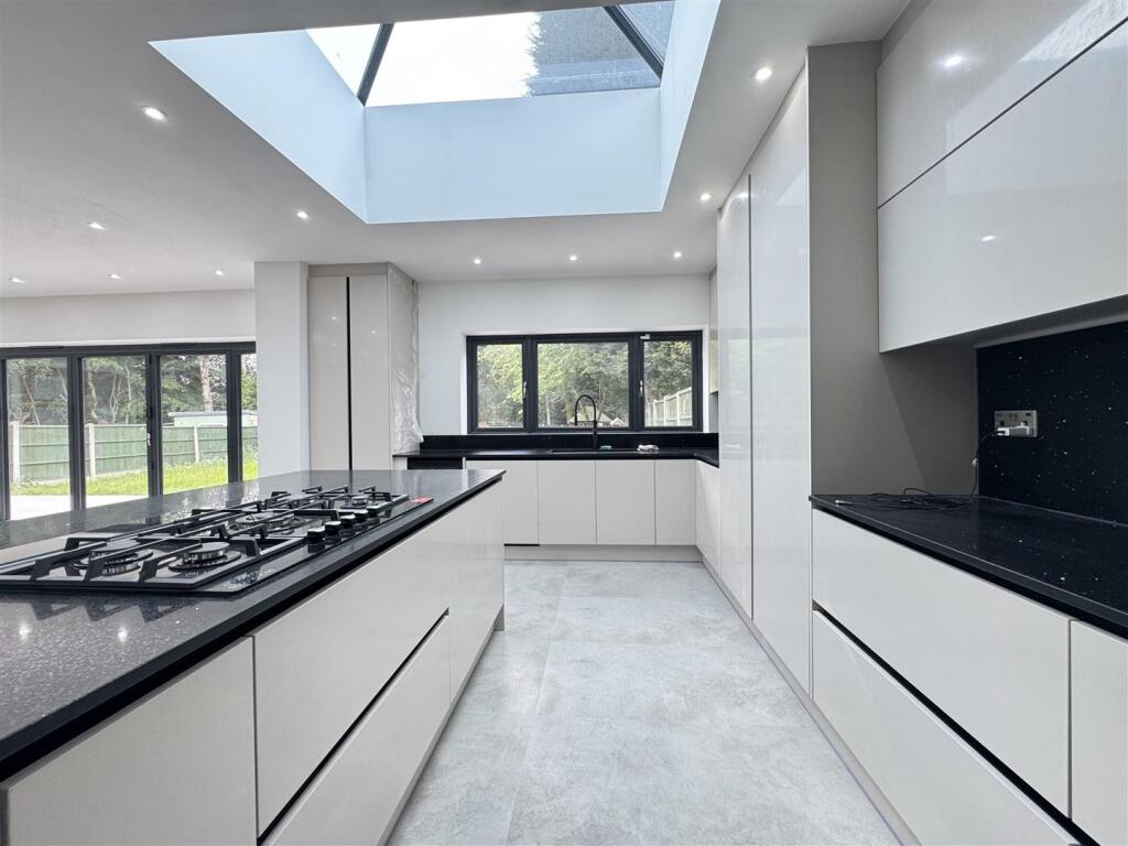 IMG_8850 (Large).JPG