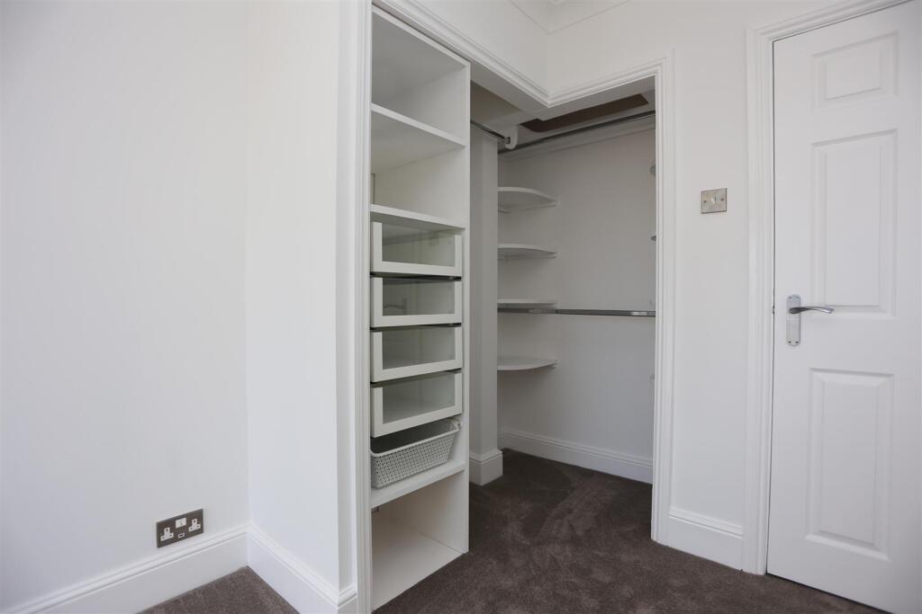 2, 5 Princes Ave (9).JPG