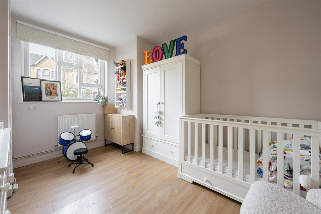 Powerscroft Road, E5